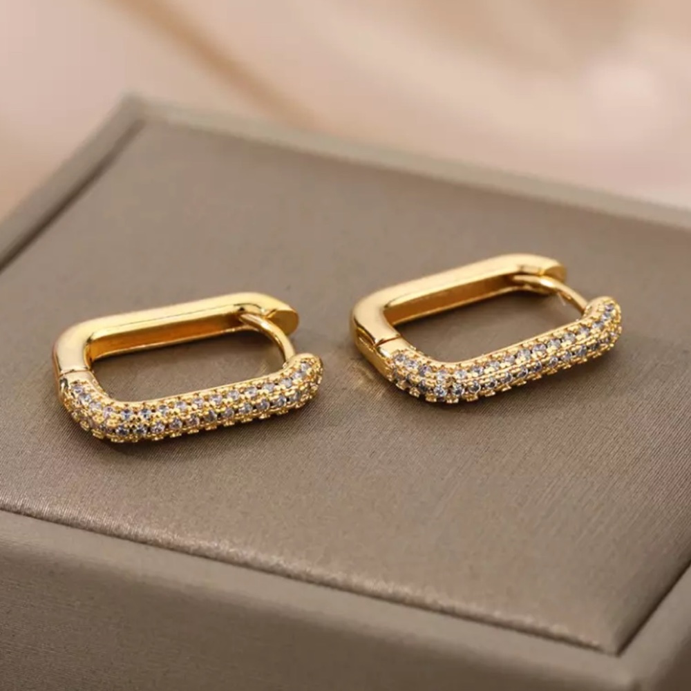 ‼️Sale‼️14k gold plated earrings